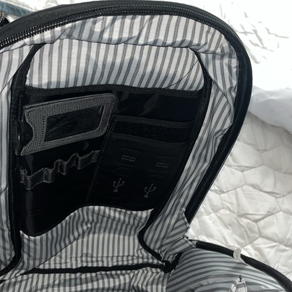 Backpack - Picture 3 of 5